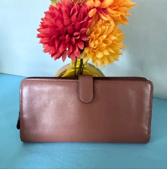 Coach Vintage Tan Leather Clutch/Wallet - Picture 2 of 5
